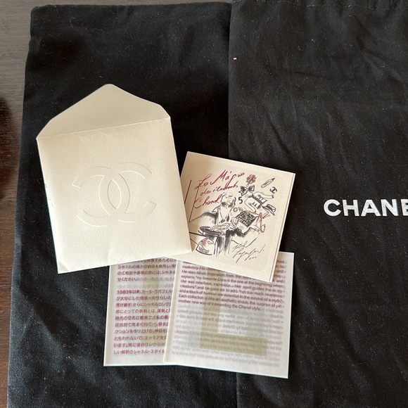 AUHTHENTIC Chanel Sandals - Picture 14 of 15